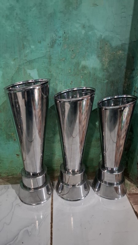 Piala Model Miring