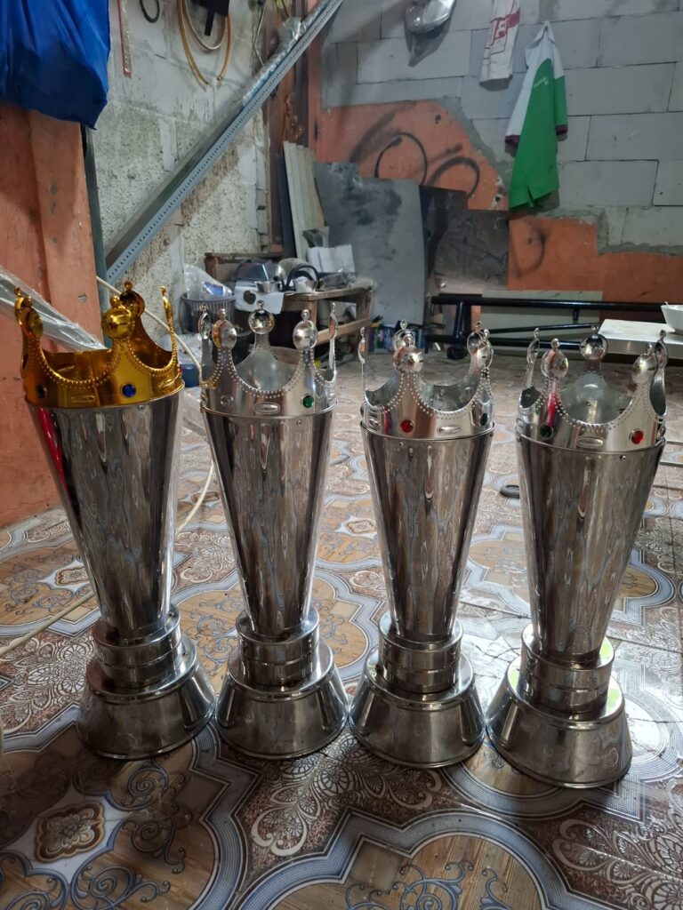 Piala Model Mahkota